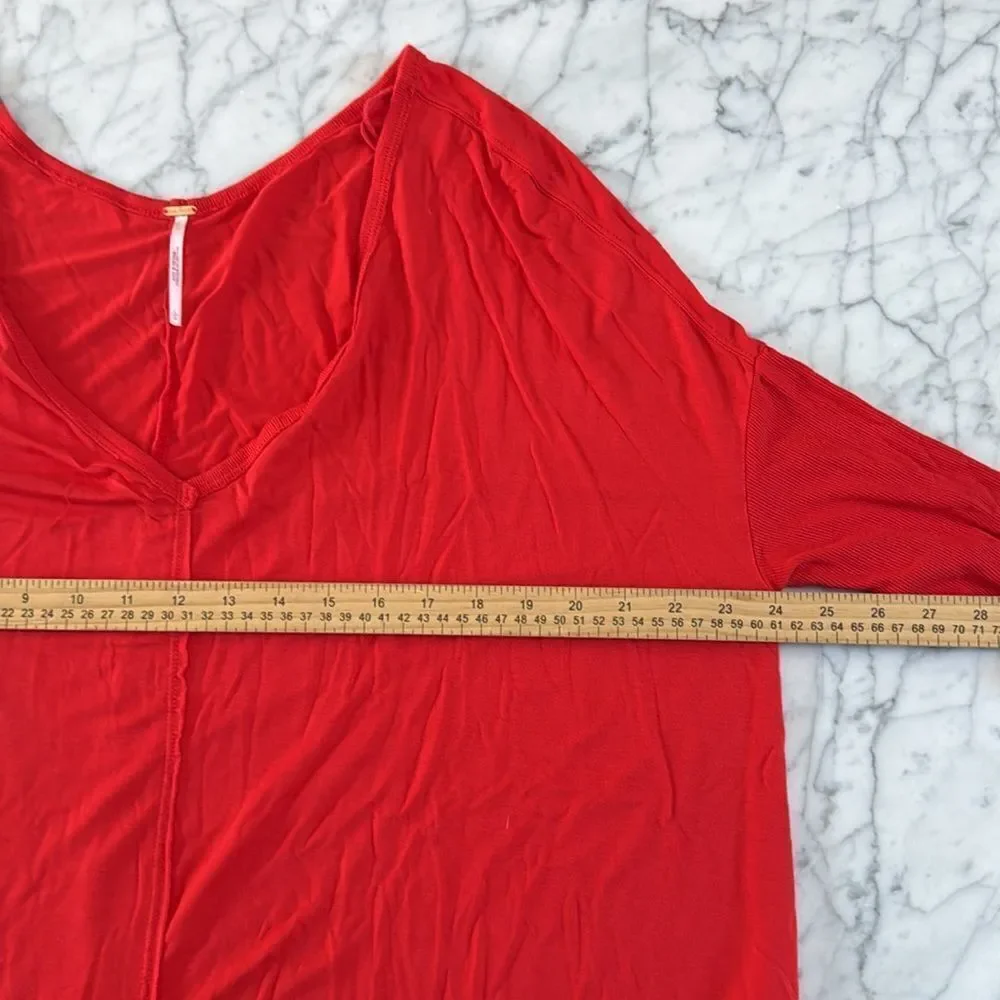 Free People Women's Sz Large Red Long Sleeve V-Neck Moonshine Tunic Tee Top